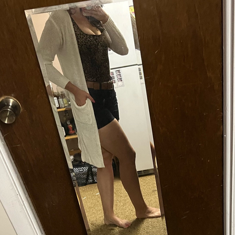 Moon & Madison white cardigan - Picture 9 of 10